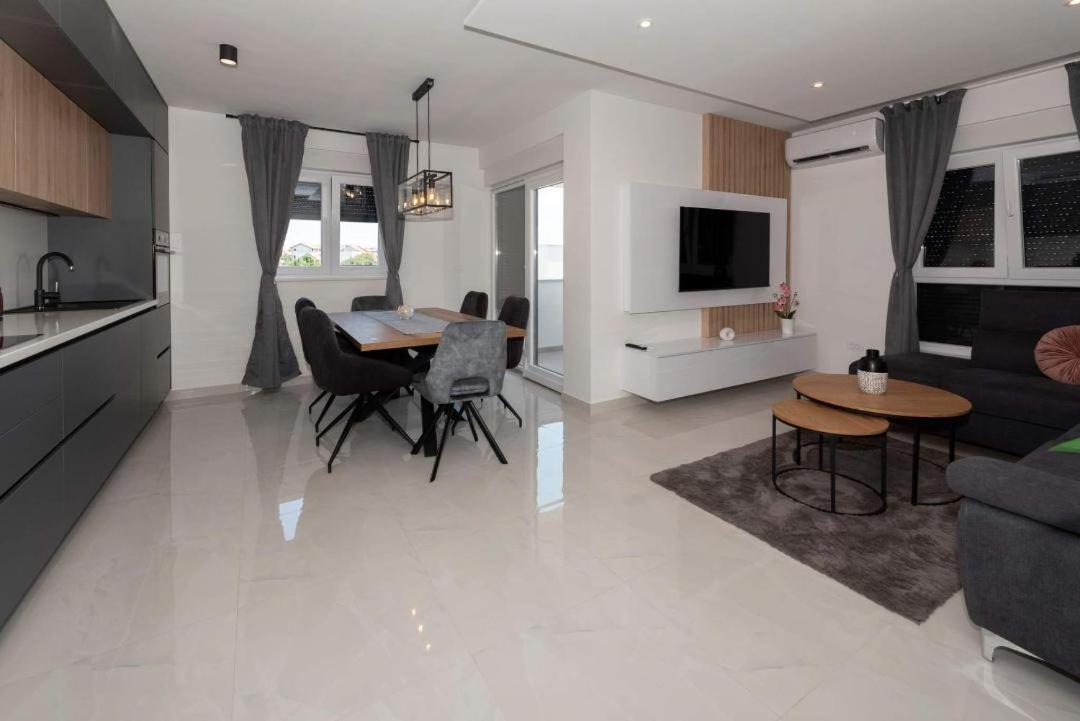 Penthouse Paola- Modern And Luxury Apartment In ซาดาร์ ภายนอก รูปภาพ