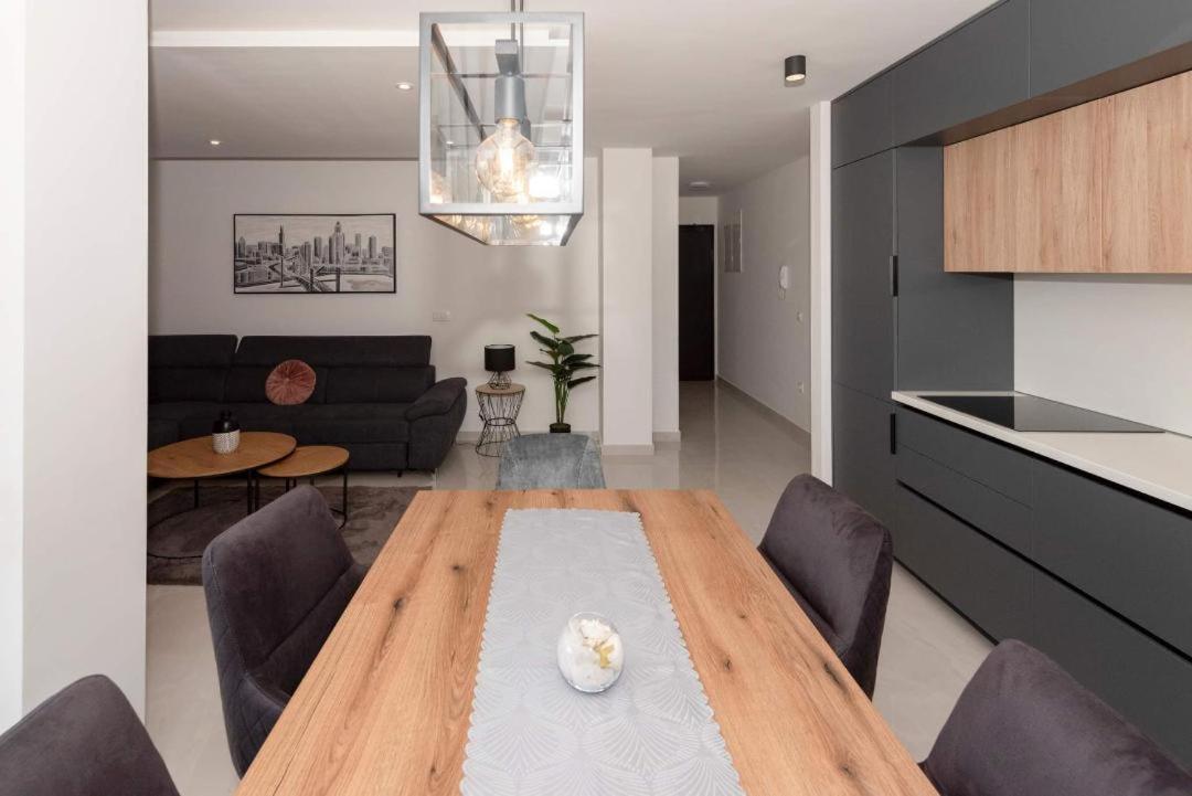 Penthouse Paola- Modern And Luxury Apartment In ซาดาร์ ภายนอก รูปภาพ